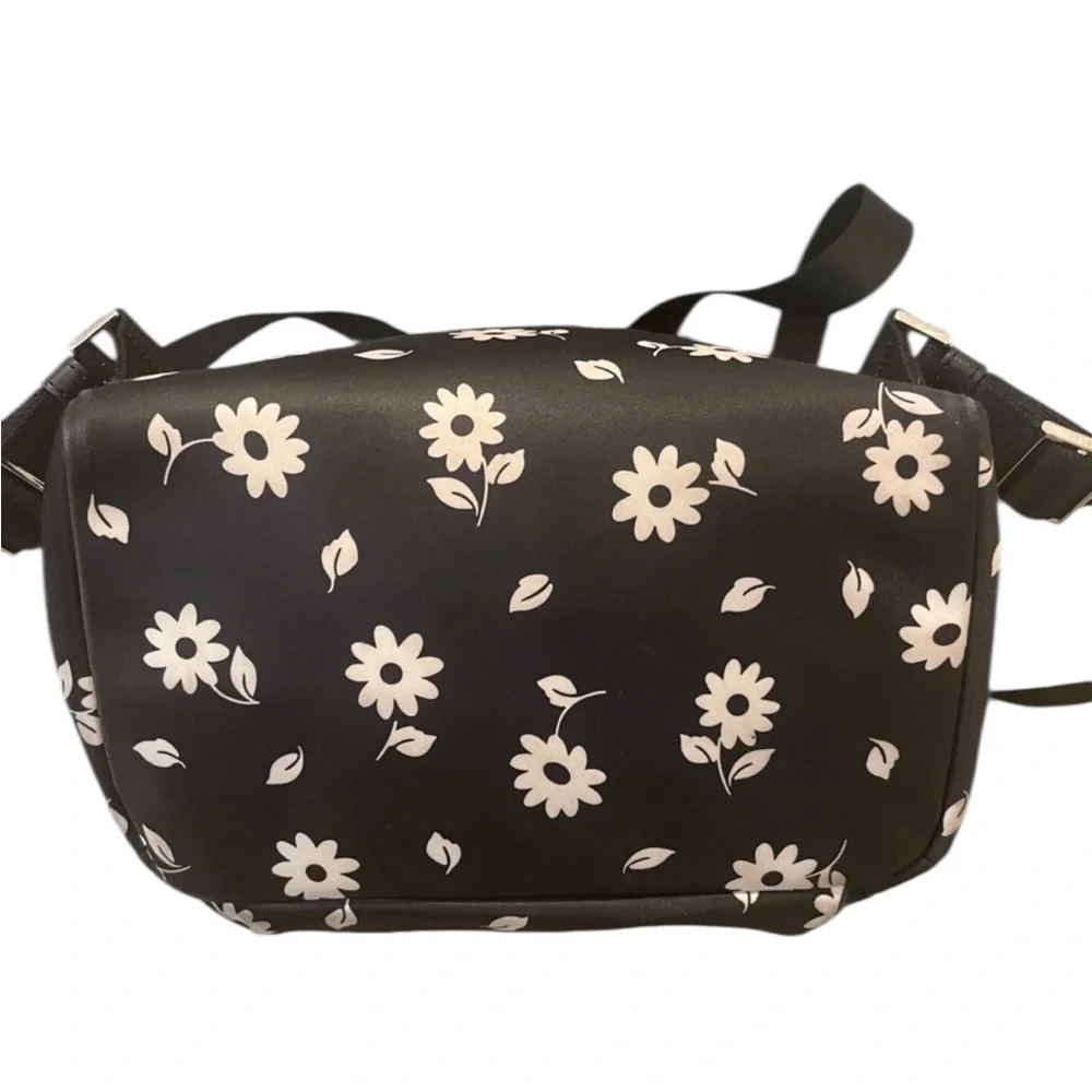 Kate Spade Chelsea Daisy Floral Print Medium Backpack